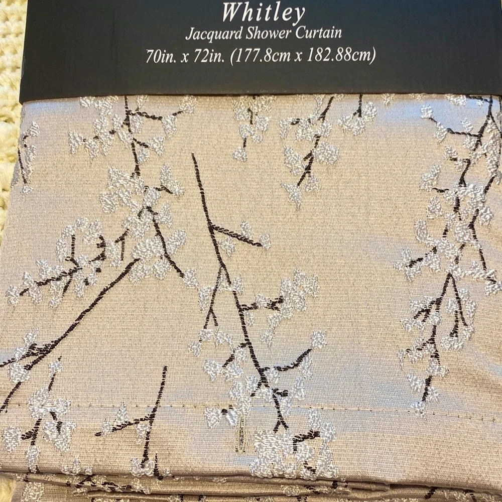 NWT Waltham Jacquard Shower Curtain “Whitley”, Sz. 70x72. Blush
